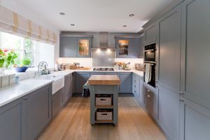 Kitchen- click for photo gallery